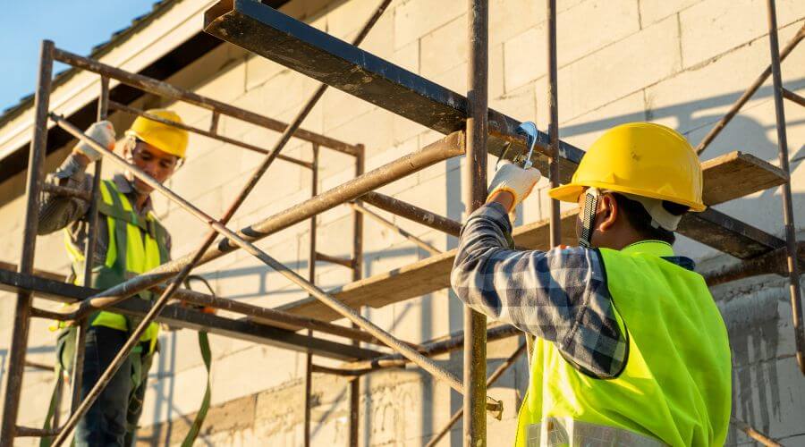 Expert new roof installation services in Yoakum, TX